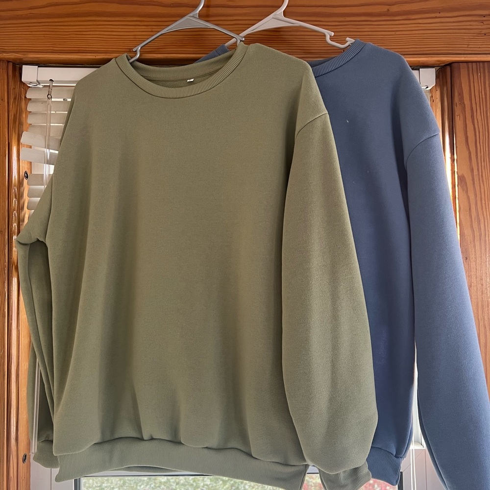 Shein crewnecks. 2 pack